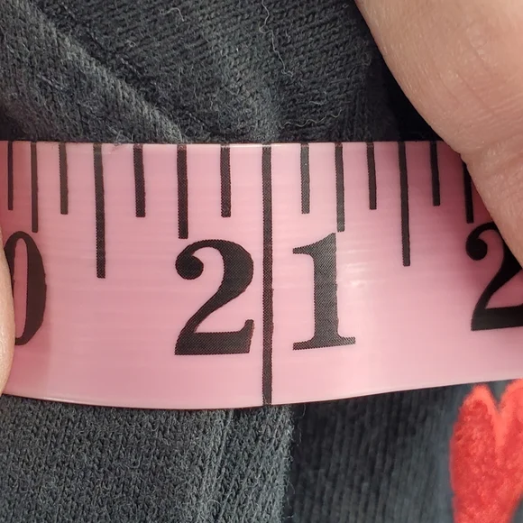 Carhartt black "Love is One" crewneck t-shirt S - Picture 11 of 13